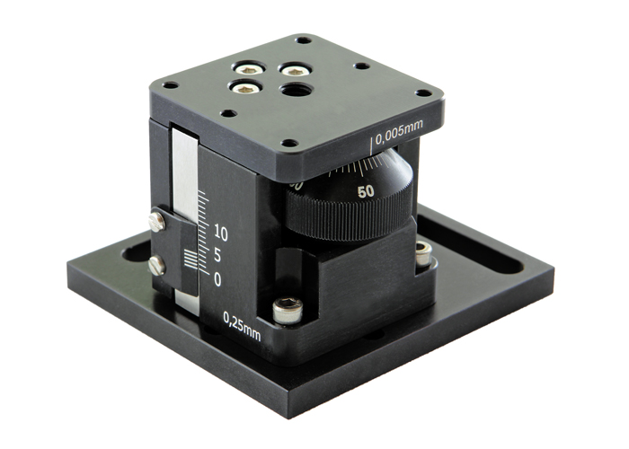 860-0099_on_a_baseplate