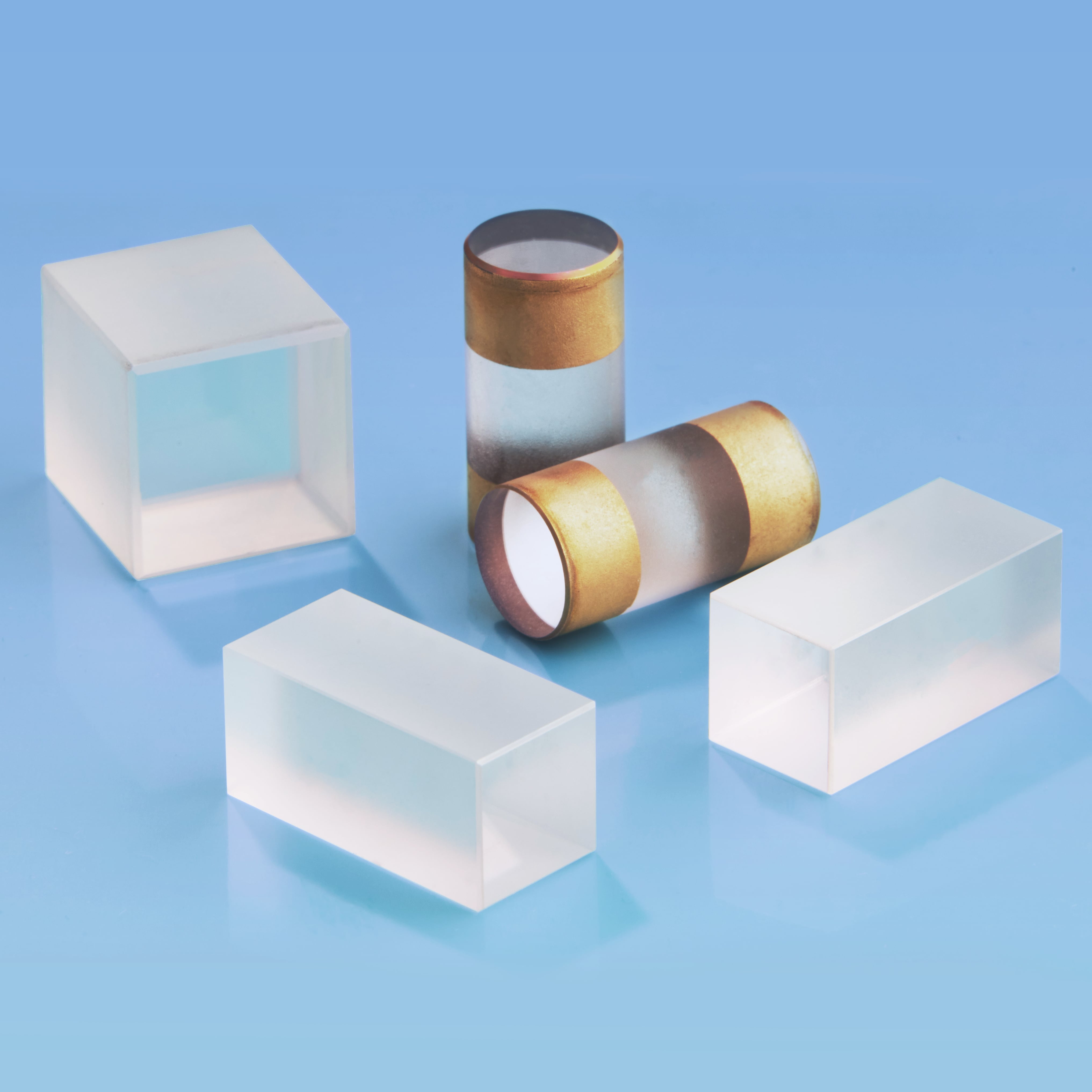 dkdp-crystals-cube-cylinder_1_